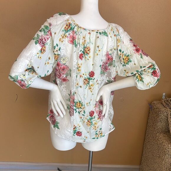 Anthropologie Fig and Flower Floral Cold Shoulder Top Size Medium - Picture 4 of 13